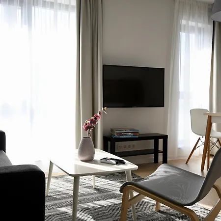 Connect Living Free Parking * Sofie