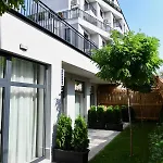 Connect Living Free Parking דירה